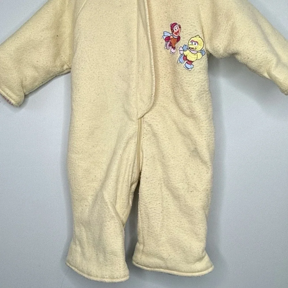 Sesame Street Big Bird Zoey Unisex Baby Winter Bunting Suit 12Mo Yellow Hood EUC